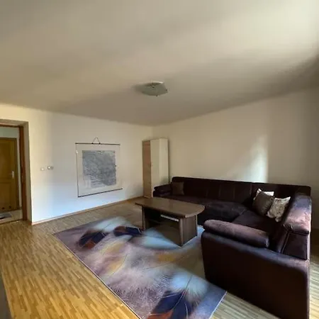 Apartment Good Vibes Only