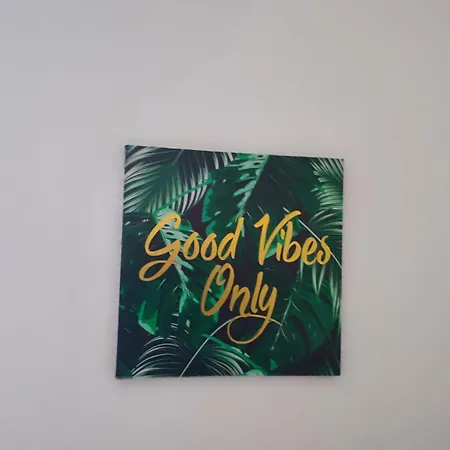 Good Vibes Only *